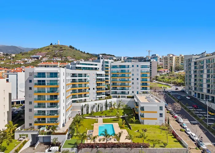 Atlantic View By An Island 丰沙尔